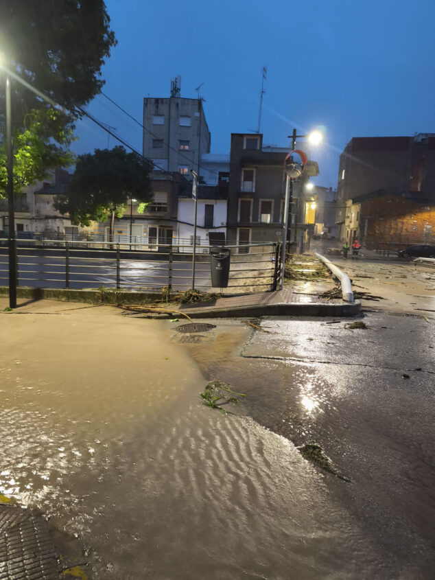 Imagen: Las inmediaciones del río en El Verger el lunes 19 de octubre - Imagen de Basili Salort