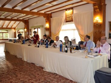Mesa presidencial de la comida de clausura de la Semana del Mayor de Benitatxell