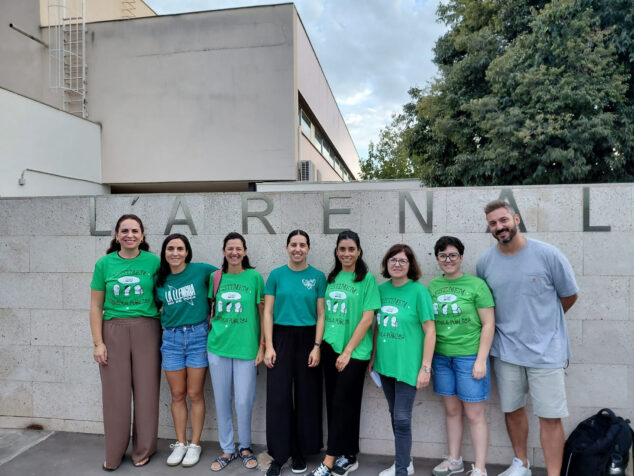 Imagen: Movilización educativa en el CEIP l'Arenal de Xàbia el 1 de octubre 2026