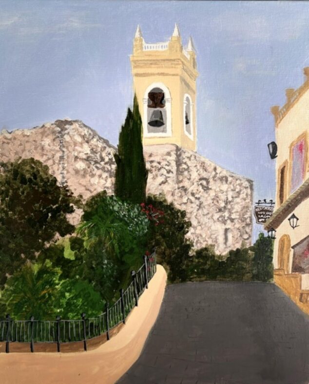 Imagen: Pintura de una calle y torre de iglesia en Calp, obra ganadora del premio infantil.