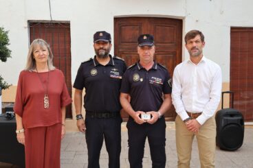 Autoridades y agentes en la celebración de la Policía Local de Benitatxell