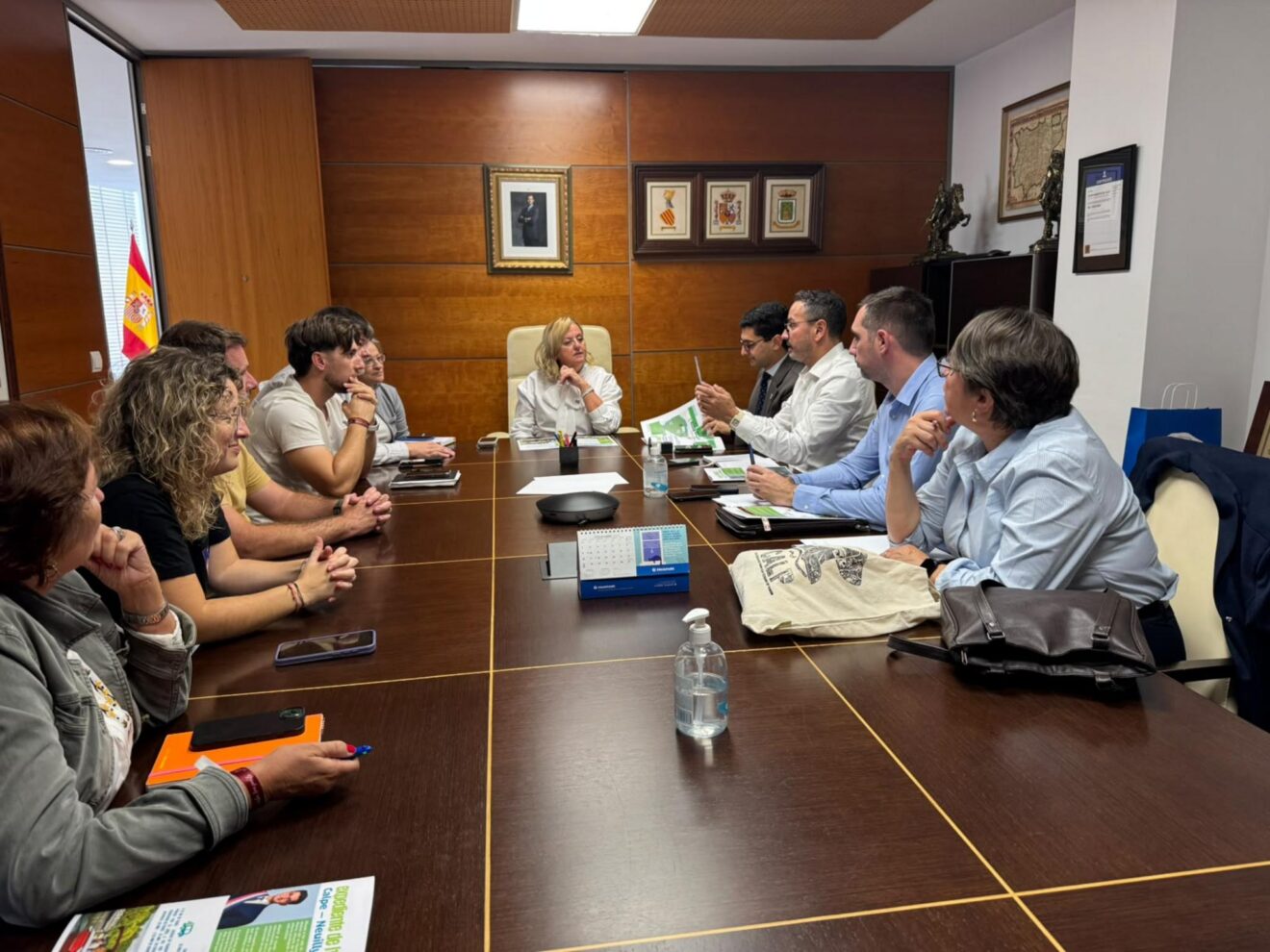 Reunión entre el Ayuntamiento de Calp y la delegación de Neuilly-sur-Marne