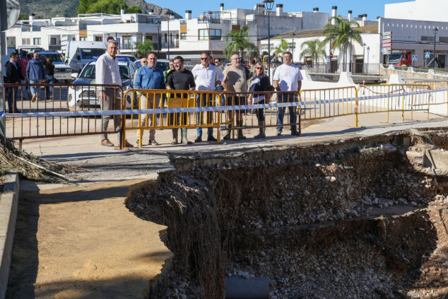 Imagen: Visita a la inmediaciones del río Girona arrasadas en Els Poblets