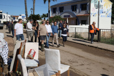 Visita de la Generalitat por las calles afectadas de Els Poblets