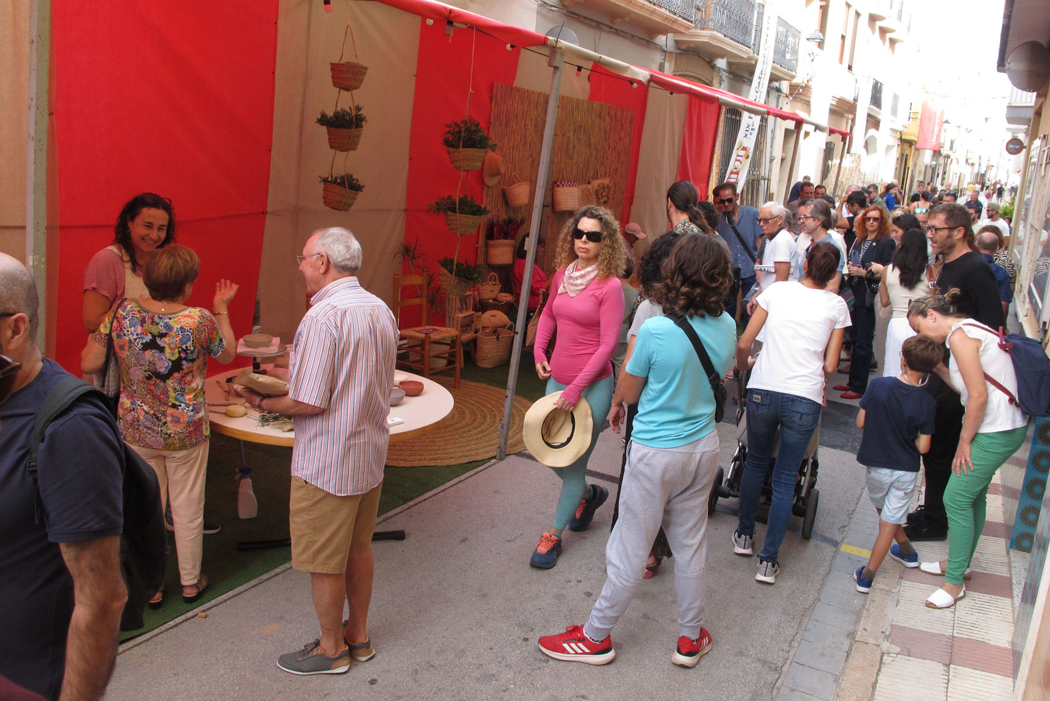 xix fira gata al carrer gehouden in 2024